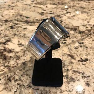 🖤CLASSY STERLING SILVER CUFF🖤